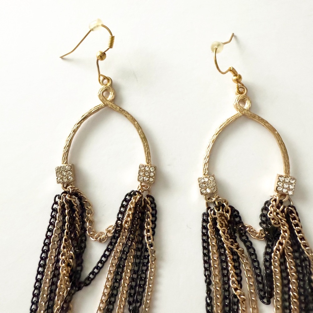 Vintage Style Two Toned Gold & Black Metal Long Dangling Chain Hoop Earrings - Picture 4 of 7